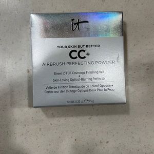 IT Cosmetics CC+ Airbrush Perfecting Powder - LIGHT